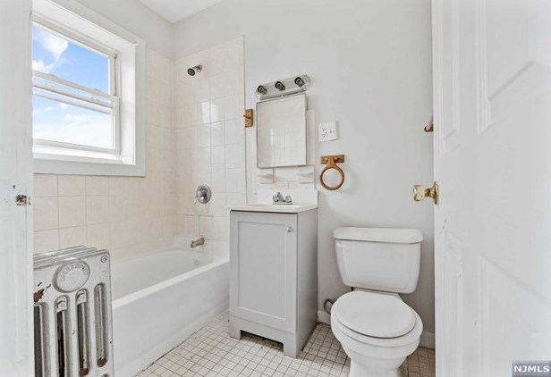 839-841 S 19th St #14, Newark, NJ 07108