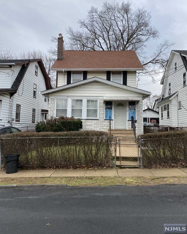 26 Lenox St, Newark NJ  07106-3005 exterior