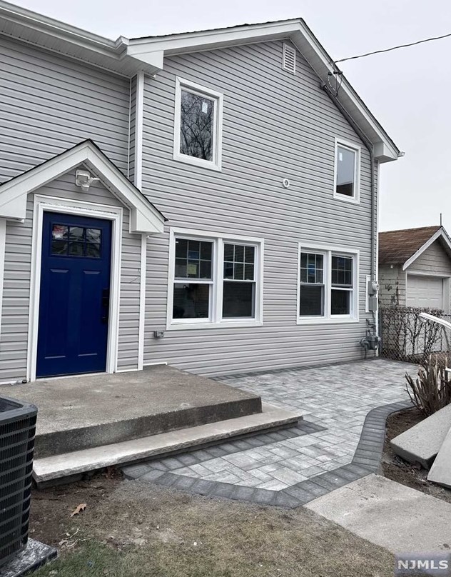 41 Jauncey Ave, North Arlington, NJ 07031-4702