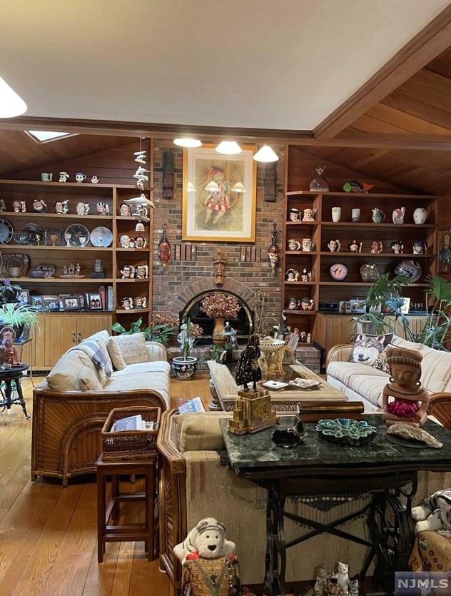 36 Elliott Rd, Harrington Park, NJ 07640