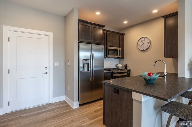 455 Livingston St #315, Norwood, NJ 07648