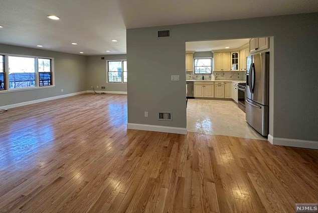 184 Jersey Ave #2, Cliffside Park, NJ 07010