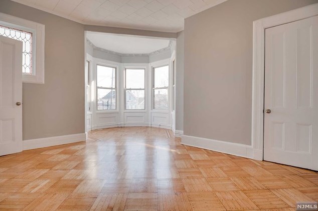 398 Summer Ave, Newark, NJ 07104