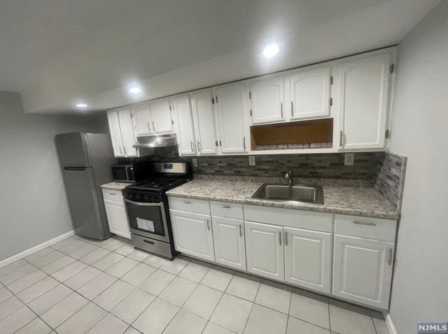 512 6th St, Union City, NJ 07087