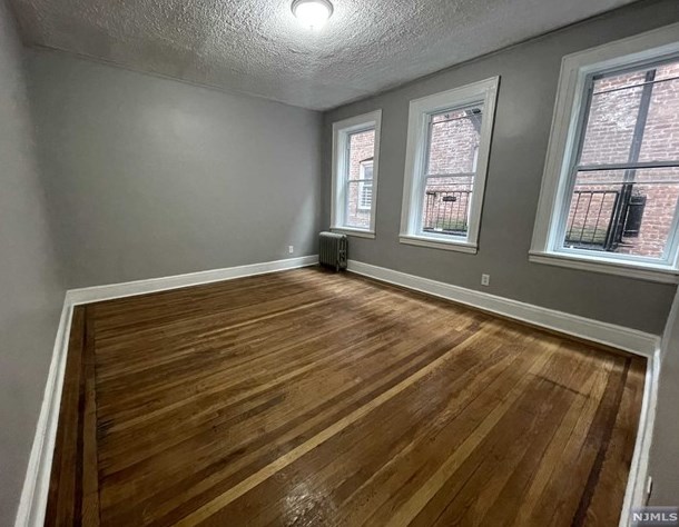 309-311 Park Ave #3b, Paterson, NJ 07504