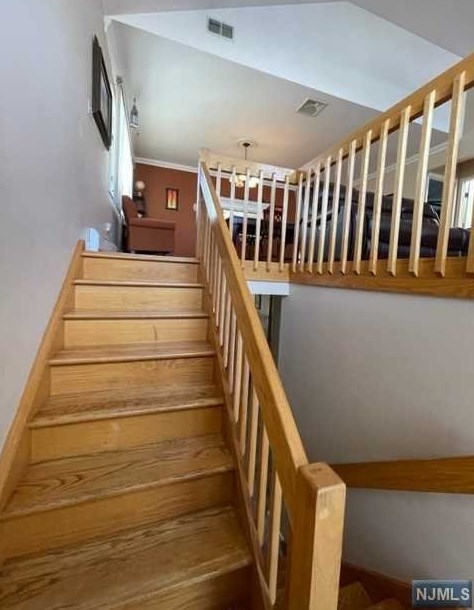 18 Charter Oak St, Wood-Ridge, NJ 07075