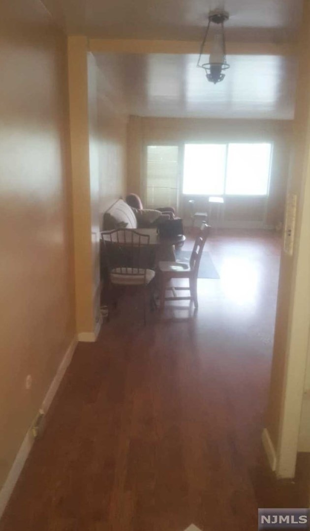276 Prospect St #2g, East Orange, NJ 07017