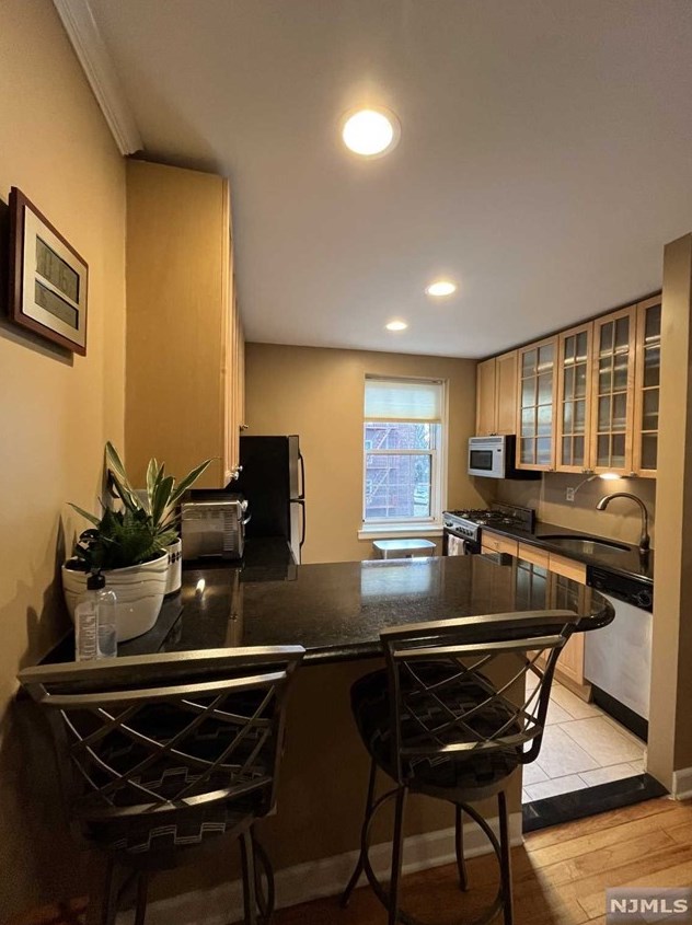 8650 Blvd E, North Bergen, NJ 07047