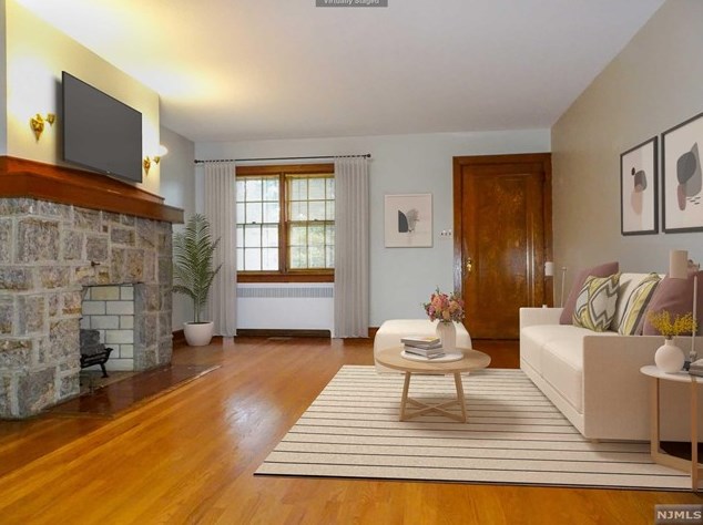 249 7th St, Clifton, NJ 07011