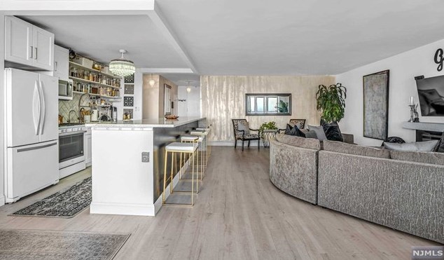 6 Horizon Rd #2808, West Fort Lee, NJ 07024