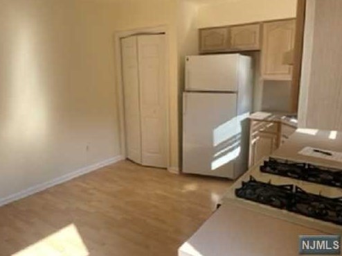 13 Wessington Ave #1, Outwater, NJ 07026
