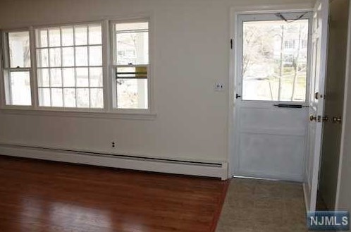 7 Hiawatha Blvd, Oakland, NJ 07436