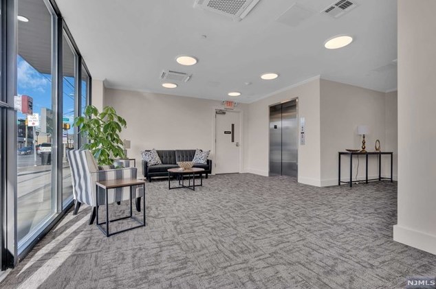 108 Ridge Rd #305, North Arlington, NJ 07031