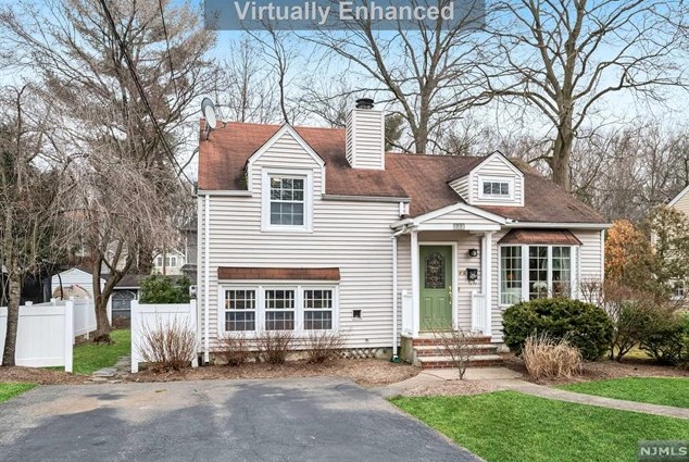 337 Eastside Ave, Ridgewood, NJ 07450