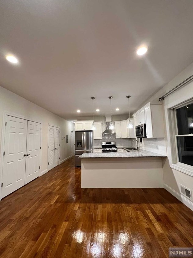 391 Ogden Ave. #1, Jersey City, NJ 07307