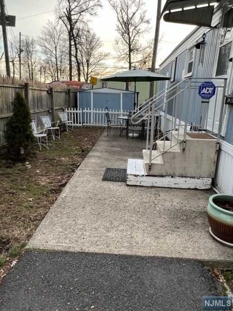 2 W 2nd St, Moonachie, NJ 07074