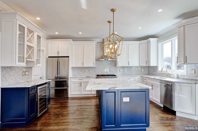 109 Hartland Ave, Emerson NJ  07630-1209 exterior