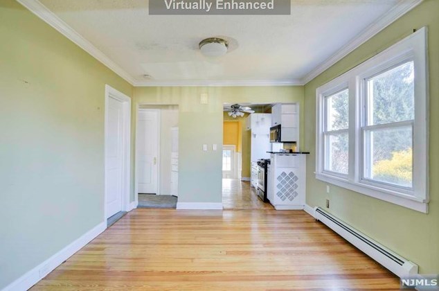 12 Locust St, Elmwood Park NJ  07407-1327 exterior