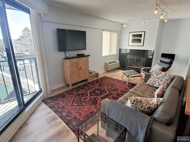 55 Clinton Pl Apt 510, Hackensack, NJ 07601