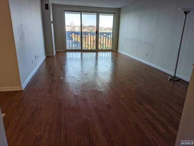 555 North Ave #4d, West Fort Lee, NJ 07024