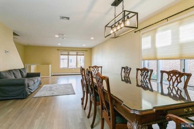 224 Lawton Ave, Cliffside Park, NJ 07010