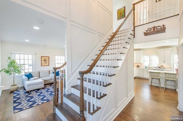 38 Adams Ct, Westwood, NJ 07675-3311