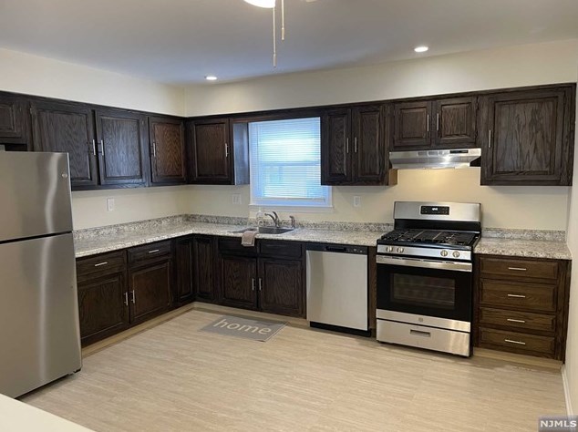 1 Canella Ct, Belleville, NJ 07109