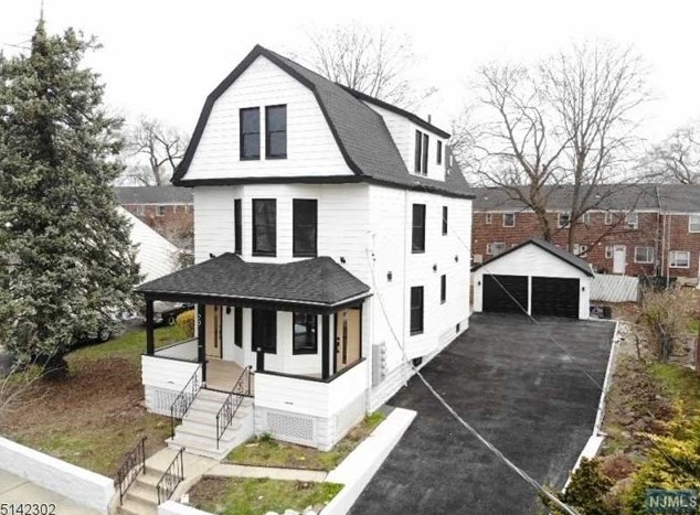 20 Parkview Ave, Belleville, NJ 07109