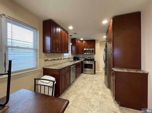 125 Bergen St #2, East Newark, NJ 07029