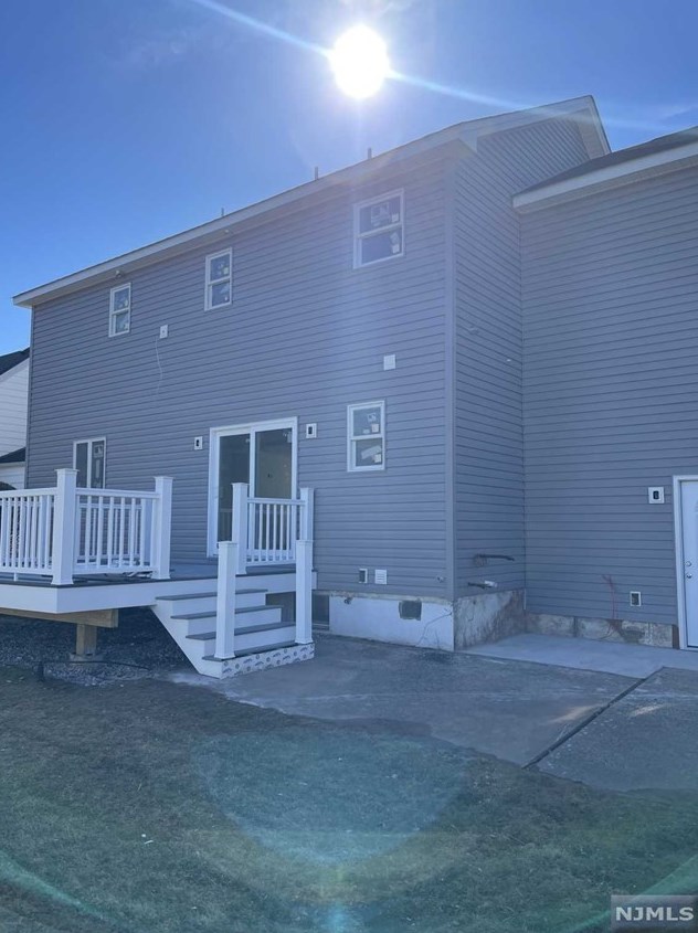 14 Bogle Ave, North Arlington, NJ 07031