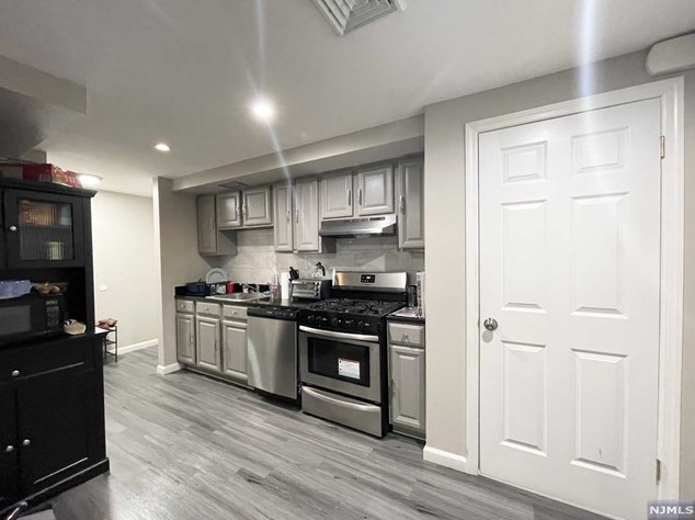 651 Forest St #2, Kearny, NJ 07032