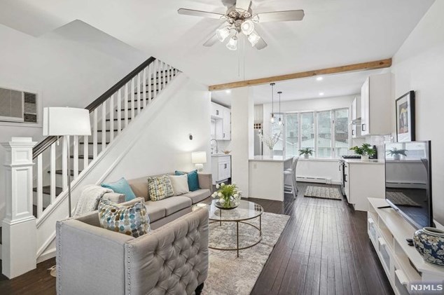 717 Schuyler Ave, Lyndhurst, NJ 07071-2912