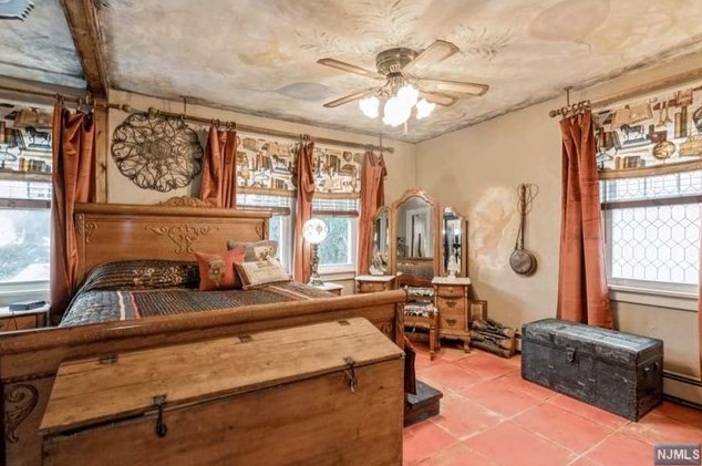 208 Jackson Ave, Rutherford NJ  07070-1817 exterior