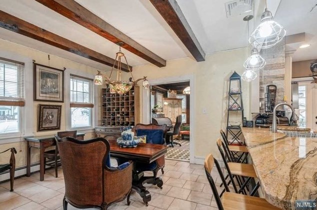 208 Jackson Ave, Rutherford NJ  07070-1817 exterior