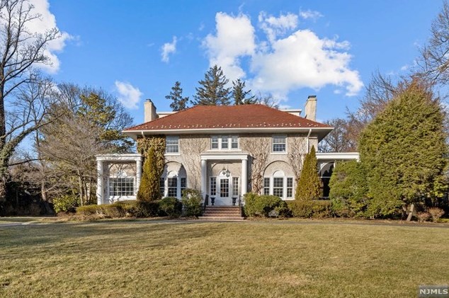 123 Phelps Rd, Ridgewood, NJ 07450