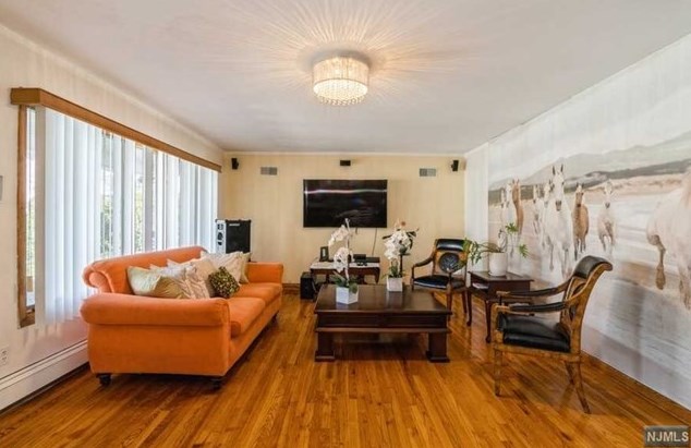 17 Short St, West Fort Lee NJ 07024-4013 exterior