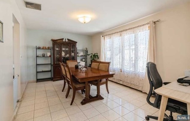 17 Short St, West Fort Lee NJ 07024-4013 exterior