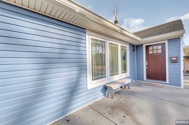 297 Harriot Ave, Harrington Park, NJ 07640