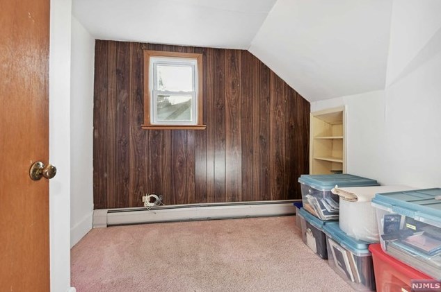 61 Elizabeth Ave, Elmwood Park NJ  07407-3019 exterior