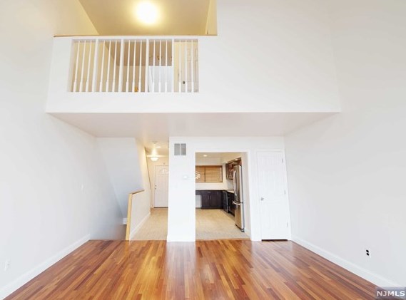 101 State Rt 5 #203, Edgewater, NJ 07020