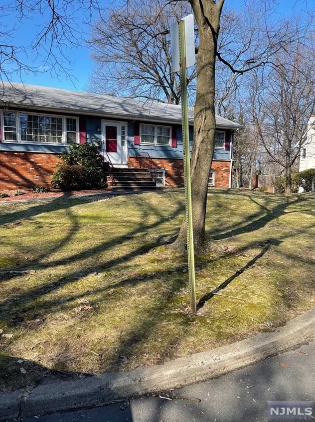 6 Valley Rd, Ridgewood, NJ 07452