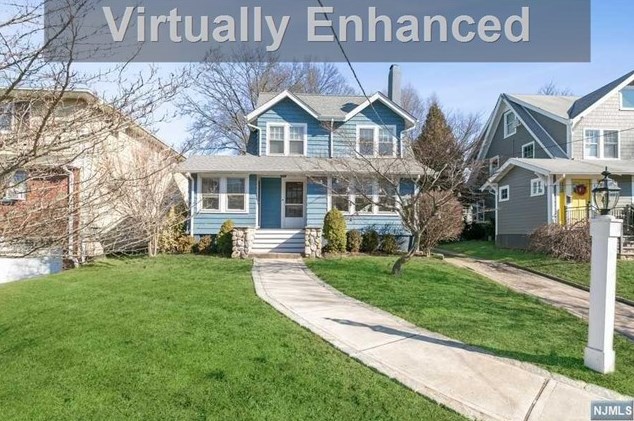140 Washington Pl, Ridgewood, NJ 07450
