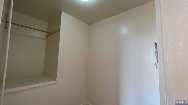 45 Park Ave, Newark NJ  07104-1043 exterior