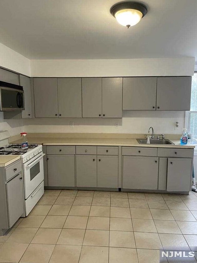 314-318 Fair St, Paterson, NJ 07501