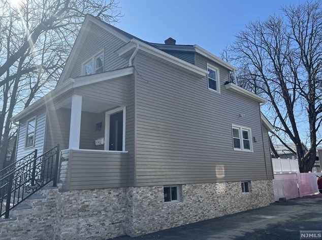 11 Brandt St, Little Ferry, NJ 07643