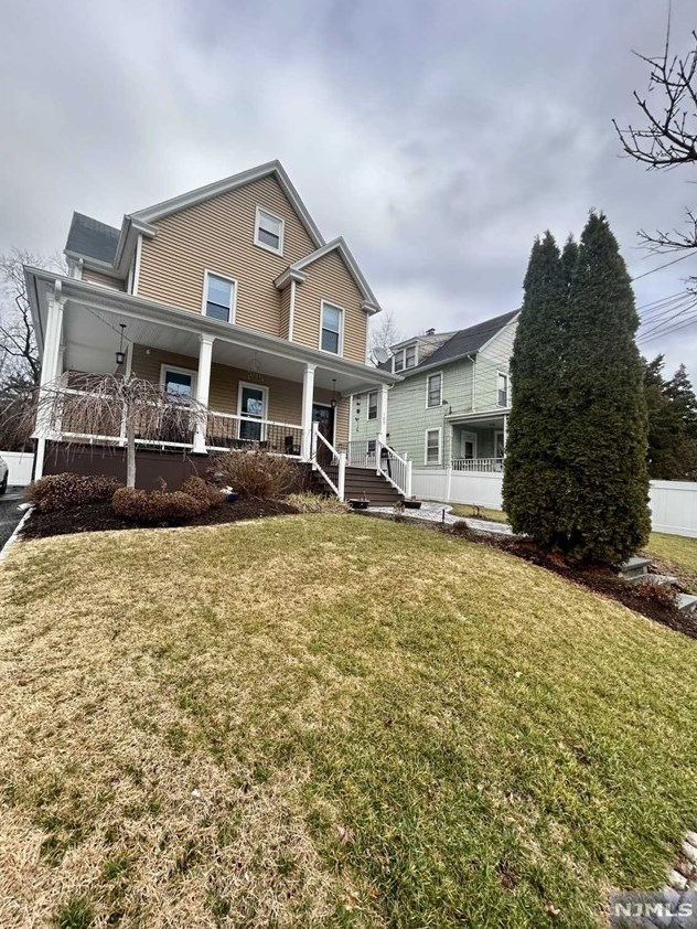 105 Brook Ave, Englewood, NJ 07631