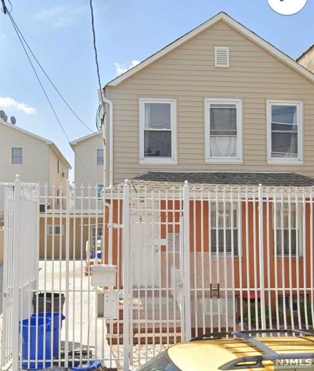 8-10 Goble St, Newark, NJ 07105