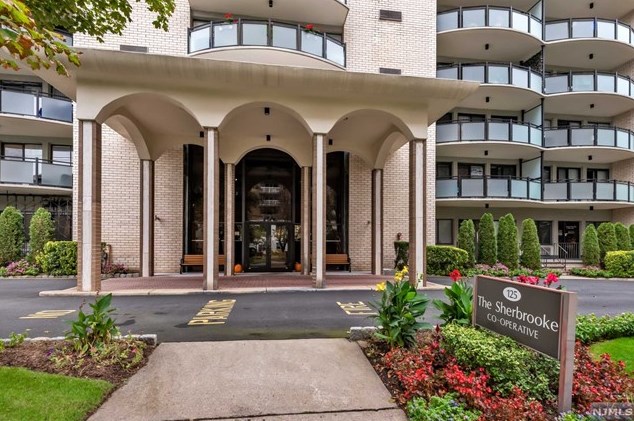 125 Prospect Ave #7c, Hackensack, NJ 07601