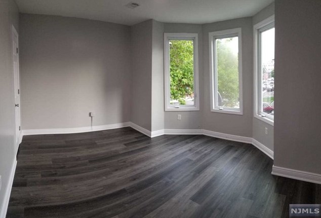212 Sussex St #212, Hackensack, NJ 07601