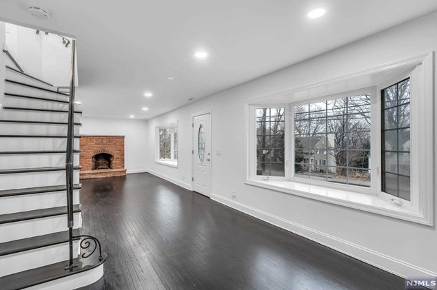 532 Teaneck Rd, Ridgefield Park, NJ 07660